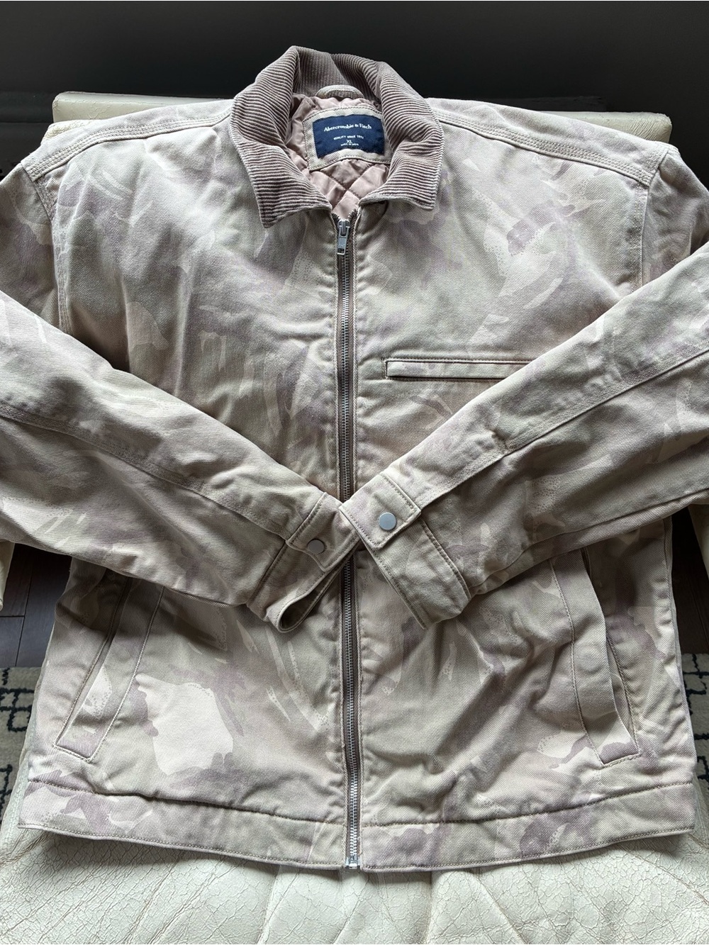 Abercrombie & Fitch Men's Tan Beige Camo Zip Jacket